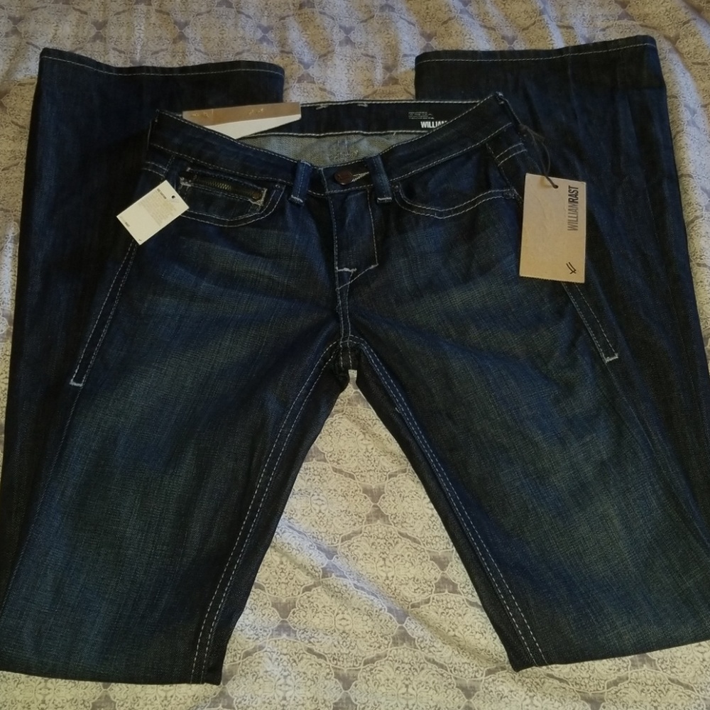 Williamrast flared & cool